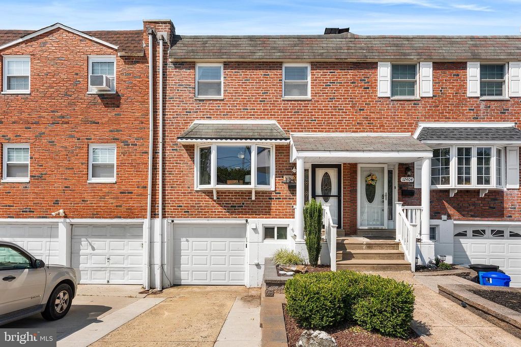 12402 BARBARY RD, Philadelphia, PA 19154