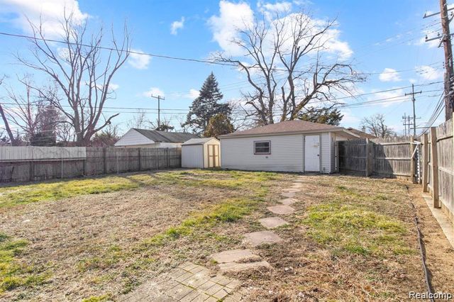 7331 Drexel Street, Dearborn Heights, MI 48127