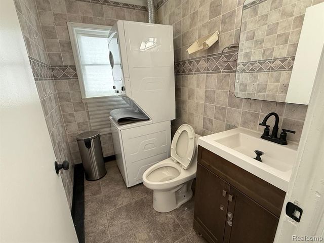 7331 Drexel Street, Dearborn Heights, MI 48127