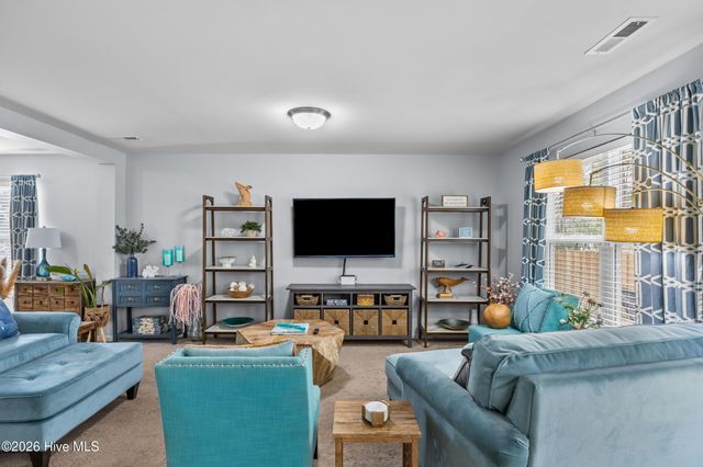 215 Chalet Road, Holly Ridge, NC 28445