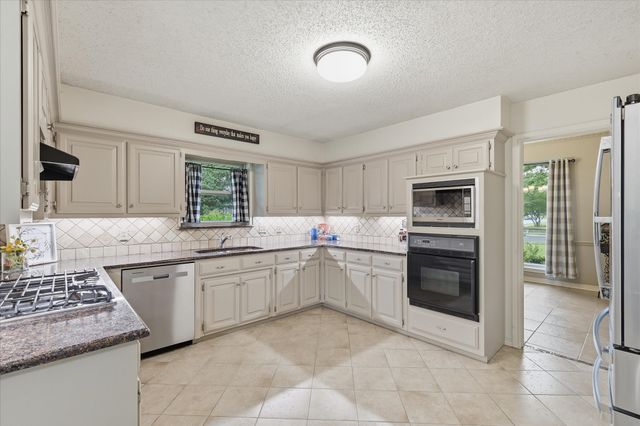 2310 Vanderbilt Court, Rowlett, TX 75088