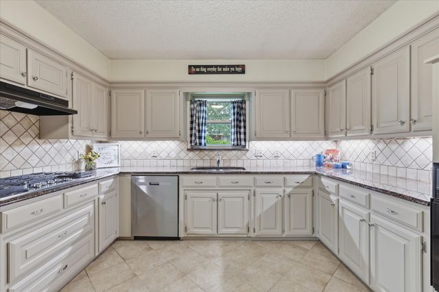 2310 Vanderbilt Court, Rowlett, TX 75088