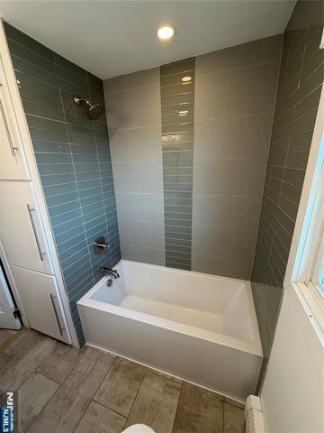 157 Cottage Place 2, Fairview, NJ 07022