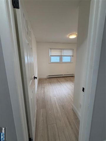 157 Cottage Place 2, Fairview, NJ 07022