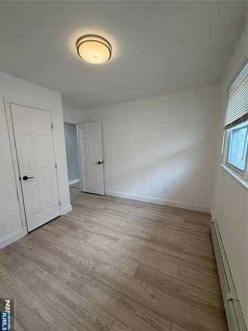 157 Cottage Place 2, Fairview, NJ 07022