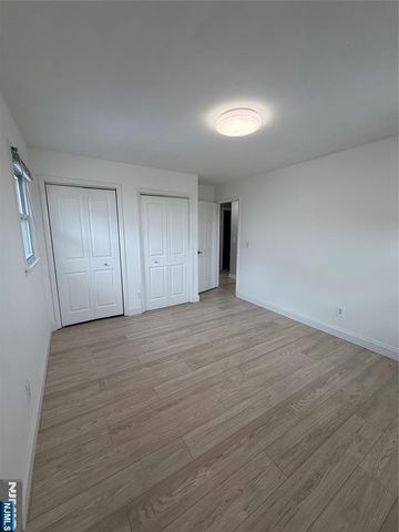 157 Cottage Place 2, Fairview, NJ 07022