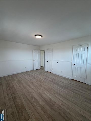 157 Cottage Place 2, Fairview, NJ 07022