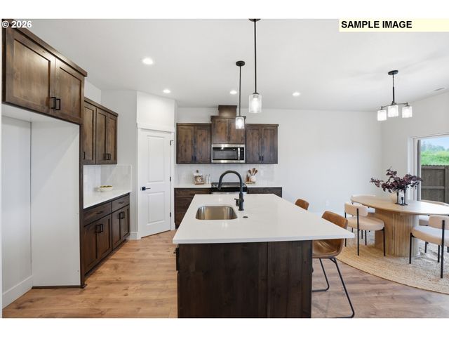 814 Se 34TH Cir, Battle Ground, WA 98604