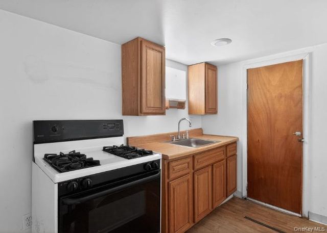 64 WATCHOGUE Road, Staten Island, NY 10314