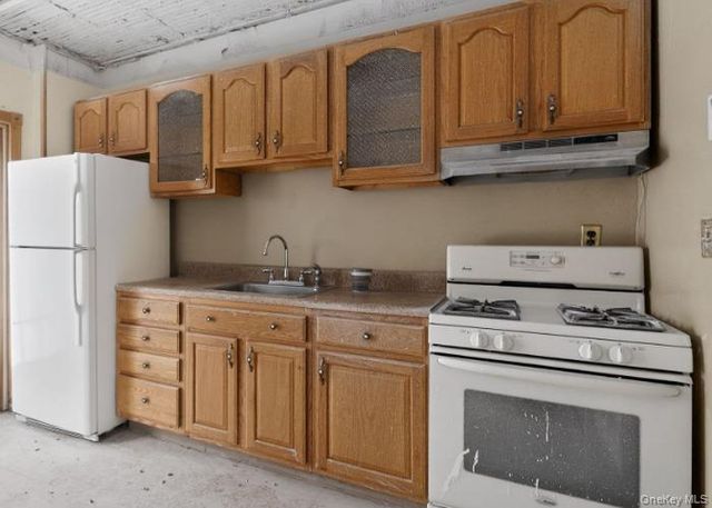 64 WATCHOGUE Road, Staten Island, NY 10314