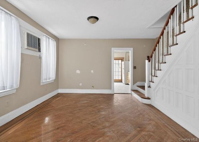 64 WATCHOGUE Road, Staten Island, NY 10314