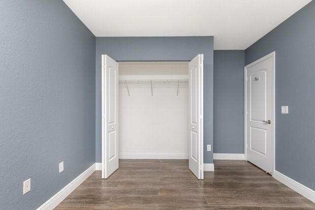 7782 Paddock Place, Davie, FL 33328