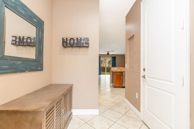 7782 Paddock Place, Davie, FL 33328