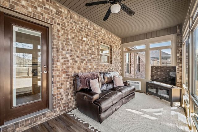 880 Bob Glen Circle, Centerton, AR 72719