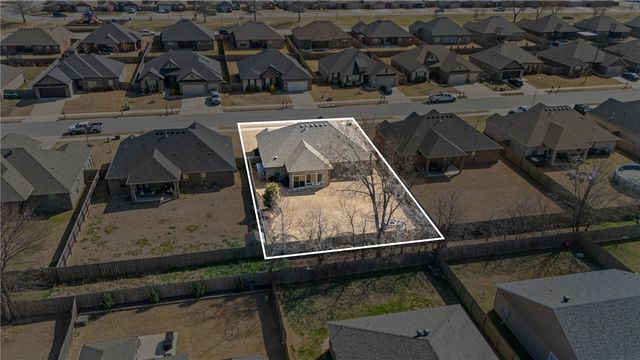 880 Bob Glen Circle, Centerton, AR 72719