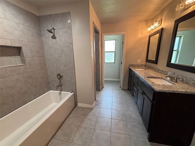 621 N Avenue B, Springtown, TX 76082