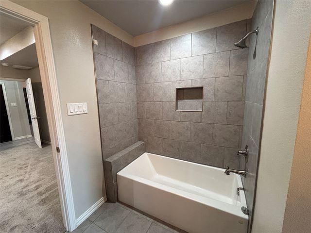 621 N Avenue B, Springtown, TX 76082