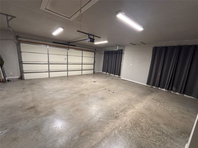 621 N Avenue B, Springtown, TX 76082
