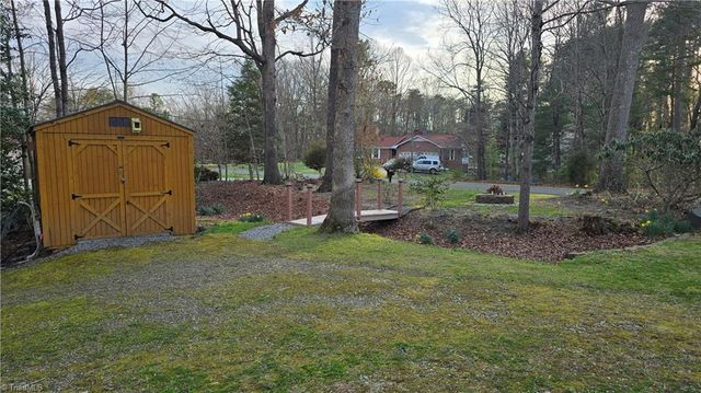 113 Forest View Drive, Mount Airy, NC 27030