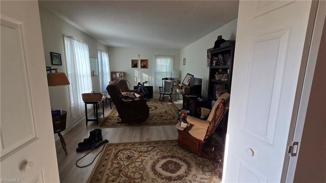 113 Forest View Drive, Mount Airy, NC 27030