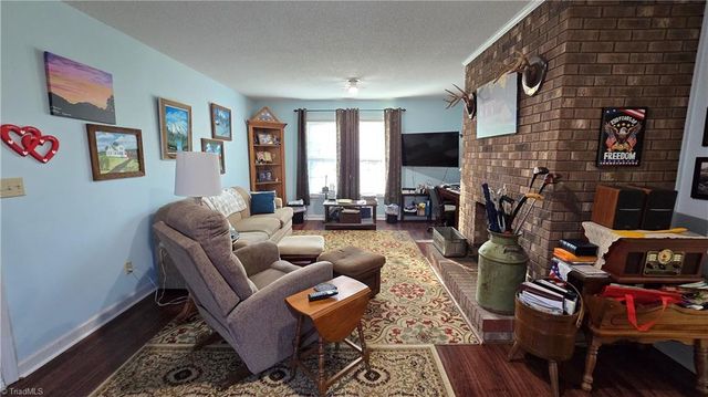 113 Forest View Drive, Mount Airy, NC 27030