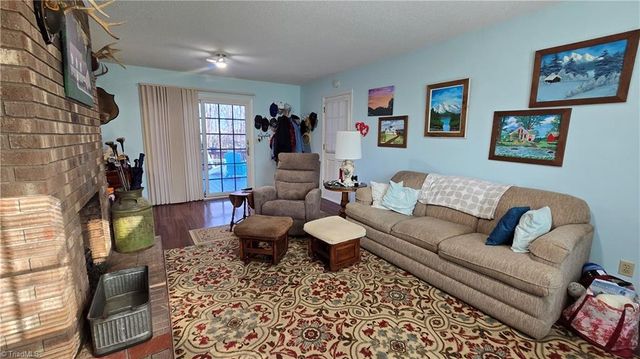 113 Forest View Drive, Mount Airy, NC 27030