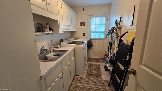 113 Forest View Drive, Mount Airy, NC 27030