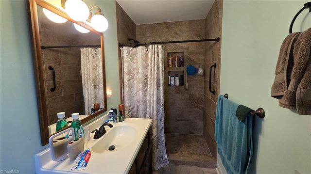 113 Forest View Drive, Mount Airy, NC 27030