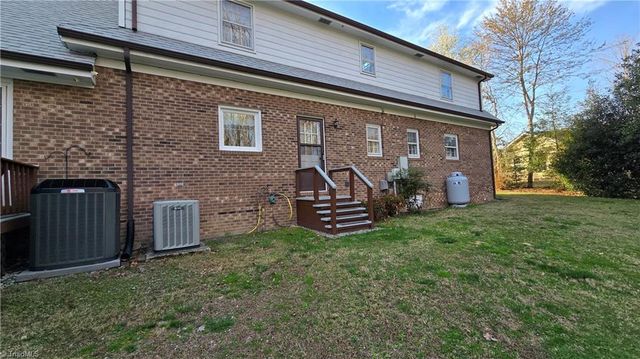 113 Forest View Drive, Mount Airy, NC 27030