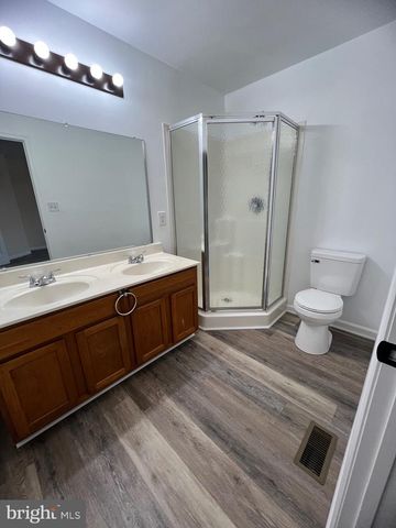 15 MISTALA CT, Inwood, WV 25428