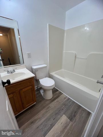 15 MISTALA CT, Inwood, WV 25428