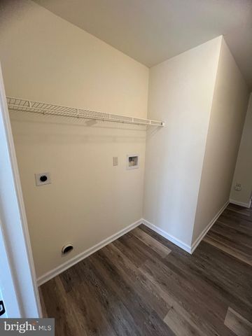 15 MISTALA CT, Inwood, WV 25428