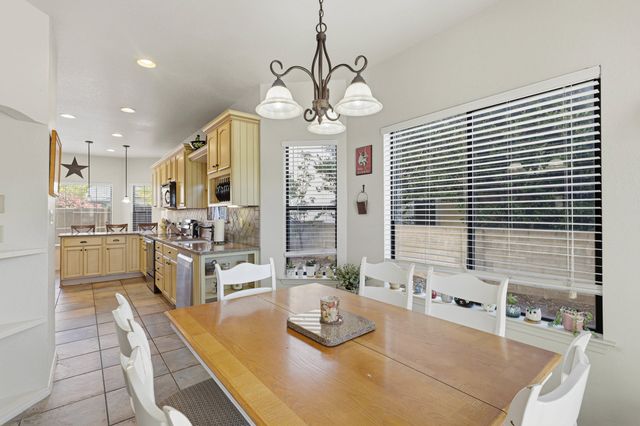 7605 Don Gaspar Drive NE, Albuquerque, NM 87109