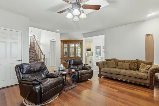 7605 Don Gaspar Drive NE, Albuquerque, NM 87109