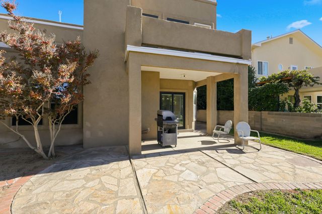 7605 Don Gaspar Drive NE, Albuquerque, NM 87109