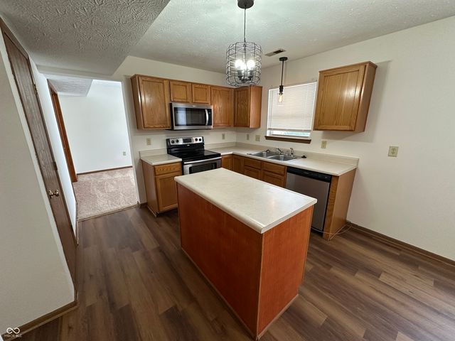 752 Summersby Lane, Brownsburg, IN 46112