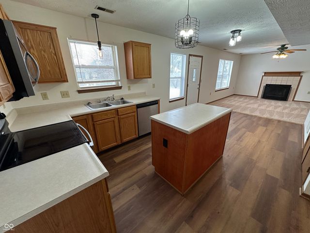 752 Summersby Lane, Brownsburg, IN 46112