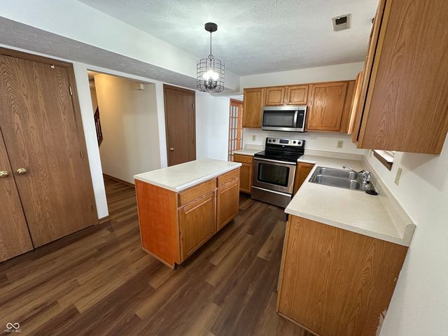 752 Summersby Lane, Brownsburg, IN 46112