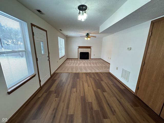 752 Summersby Lane, Brownsburg, IN 46112