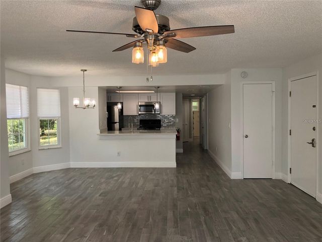 2041 ROYAL BAY BOULEVARD 33, Kissimmee, FL 34746
