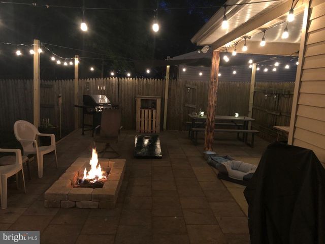 3 LUTE CT, Newark, DE 19713