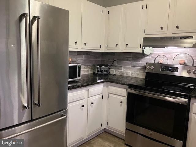 3 LUTE CT, Newark, DE 19713