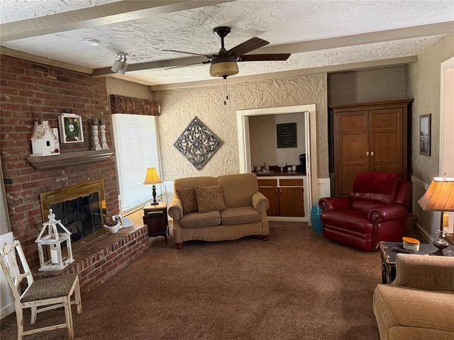 8 Clark Circle, Shawnee, OK 74804