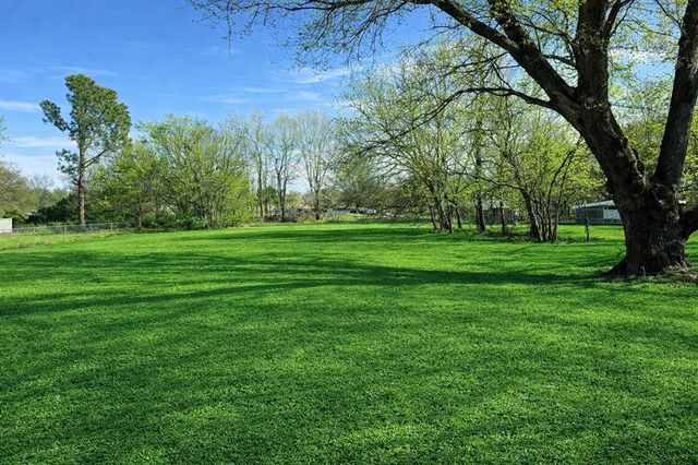 8 Clark Circle, Shawnee, OK 74804