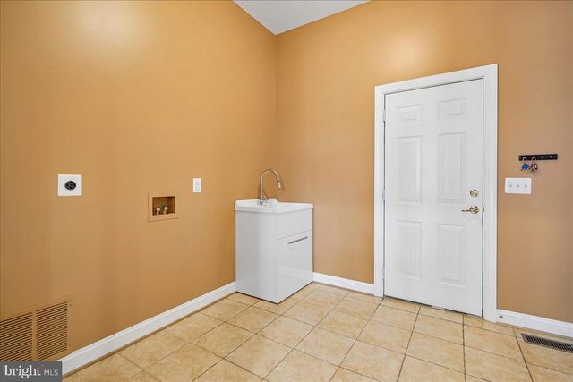 17273 WESTFIELD PL, Hamilton, VA 20158
