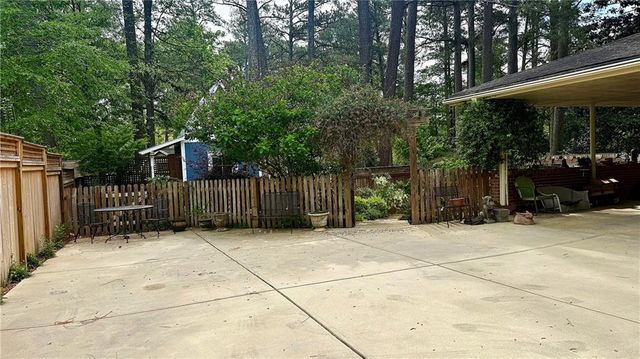 1239 Blueberry Trail, Decatur, GA 30033