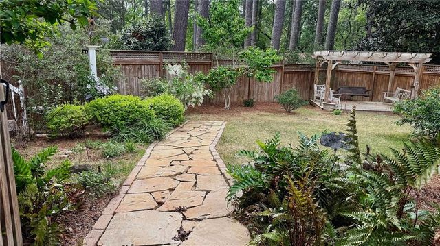 1239 Blueberry Trail, Decatur, GA 30033