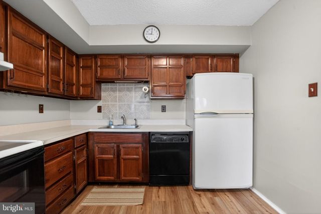 701 CONTINENTAL DR, Harleysville, PA 19438