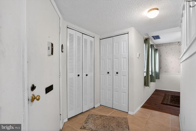 701 CONTINENTAL DR, Harleysville, PA 19438