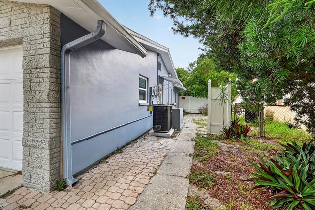 1158 OVERCASH DRIVE, Dunedin, FL 34698